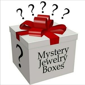 Jewelry mistery box for women/10 ITEMS